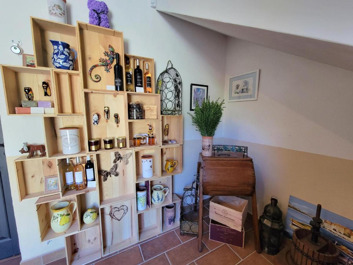 Alojamento de Acomodação e Pequeno-almoço Tropez D'hôtes Le Luc